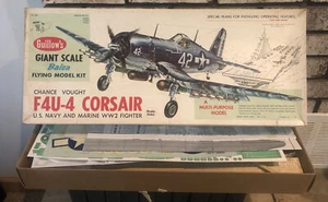 GUILLOW'S #1004 CHANCE-VOUGHT F4U-4 CORSAIR 30-3/4" Spannweite BALSA Made in USA - Bild 1 von 11