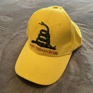 Don’t Tread On Me Hat Cap Strapback Yellow Flag Art US History Coiled Snake Logo - Picture 1 of 4