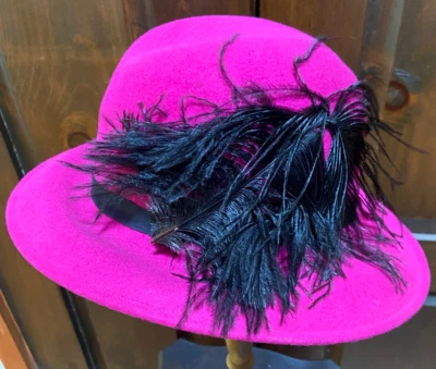 Fedora Lancaster Vintage Fucsia Marche, W's 7/8 con plumas negras 100 % lana Foto 1 de 4