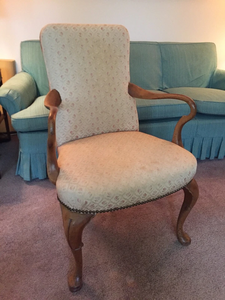 Sillón antiguo Queen Anne Foto 1 de 1
