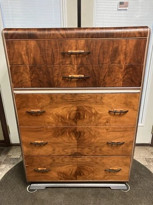 Impresionante aparador antiguo Art Deco “Tallboy” cascada Foto 1 de 4