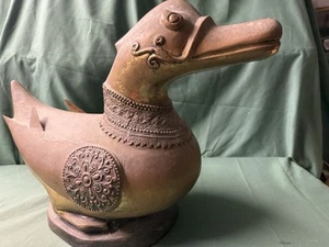 Vintage Anglo Indian Brass Duck Bird 1960 Large Home Decor Rustic Patina RARE - Picture 1 of 7
