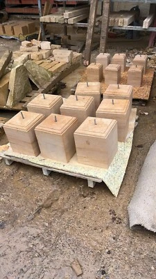 RECLAIMED ASHLAR STONE, BATH STONE, BUILDING STONE, MELLOW COLOUR BUILDING STONE - Image 1 of 4