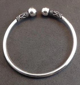 Tribal Artisan Womens Sterling Silver 925 Bangle Open Cuff Bead Jewelry Bracelet - Picture 1 of 4