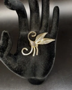 Vintage Goldtoned Double Leaf Brooch - Picture 1 of 7