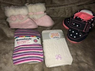 NUEVO SIN ETIQUETAS~JUEGO FALDA NIÑA~VOLANTES BLANCOS~ROSA~PÚRPURA~CHALECO FLORAL Y ROSA~TALLA 12 MO Foto 1 de 4