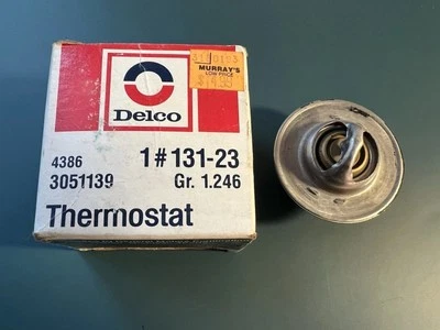 Termostato refrigerante motor NOS ACDelco 3051139 131-23 Foto 1 de 2