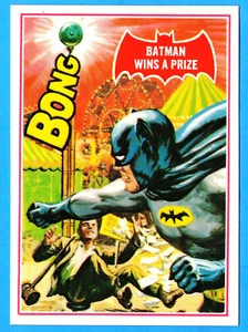 Tarjeta de reedición de lujo Topps Batman 1989-1966 #21 A (como nueva) Batman gana un premio - Imagen 1 de 2