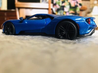 Modellino Scala 1/32 Ford GT 2017 - Immagine 1 di 4