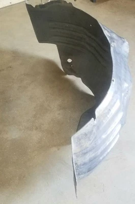 Front Right Inner Fender Liner | Fits 1992-1997 Ford F250 F350 - Image 1 of 4