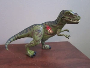 JURASSIC PARK III RE-AK A-TAK T-REX MEDIUM DINOSAUR ACTION FIGURE UNTESTED - Picture 1 of 8