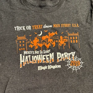 Disney World Magic Kingdom 2019 Mickey's Not So Scary Halloween Party sz Small - Picture 1 of 4