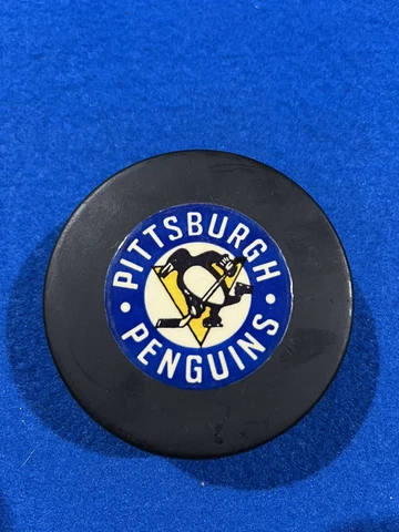 Vintage 1970βs Pittsburgh Penguins Viceroy Sticker Logo Hockey Puck Cover
