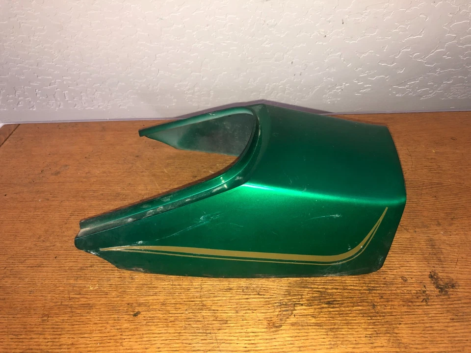 78 Kawasaki KZ-400 B1 guardabarros trasero pieza trasera, fabricante de equipos originales, Foto 1 de 4