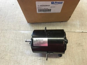 Genuine Mopar OEM 1991-92 Fan Motor 05252802 - Picture 1 of 3
