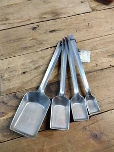 EKCO "Flint" Long-Handle, Shovel Style Measuring Spoons, Stainless Set of 4, Vtg - Picture 1 of 4