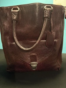 UGG Australia Ellison Slim Exp Tote Leather Handbag in Excellent Condition - Picture 1 of 9