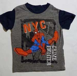 Spider-Man - Boys -  T-Shirt  - size 4 - Picture 1 of 9