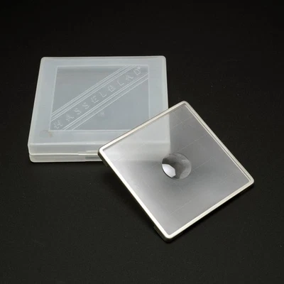 Hasselblad 42250 Checked Focusing Screen with Central Grid - Image 1 of 4
