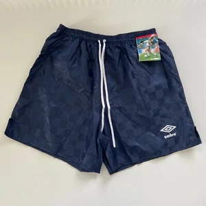 NUEVO Pantalones Cortos De Colección Umbro Azul A Cuadros Fútbol Logotipo Deletreado Para Hombres Grandes EE. UU. - Imagen 1 de 9