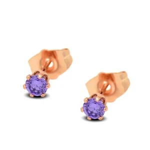 Aretes pequeños de 4 mm rellenos de oro rosa de 9 quilates con cristales de circonita cúbica púrpura amatista para mujer - Imagen 1 de 4
