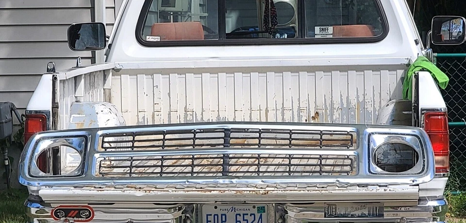 Dodge Truck Grille D150 1979 1980 Ramcharger Lil Red Express Warlock Power Wagon Foto 1 de 4