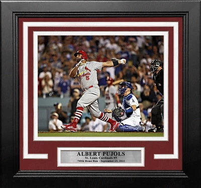 Foto de béisbol enmarcada de 8" x 10" Albert Pujols 700th Home Run de los Cardenales de San Luis Foto 1 de 2