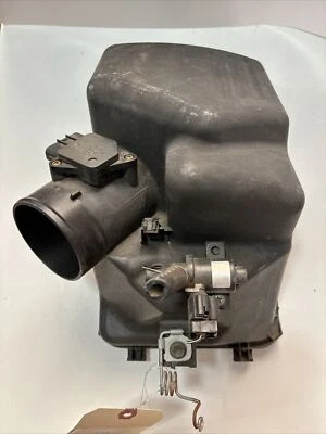  Limpador de ar caixa superior compatível com 2000-2004 Toyota Avalon 62113. Usado OEM  - Imagem 1 de 4