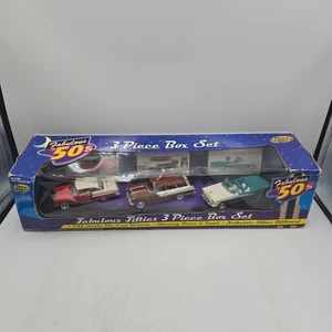 New Road Champs Fabulous 50s 3 Car Box Set Oldsmobile Chevy Bel Air Safari Wagon - Picture 1 of 6