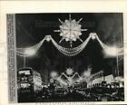 1963 Press Photo Christmas lights illuminate Oxford Street in London's West End