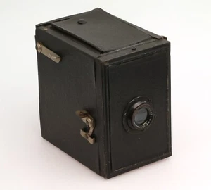 Blechbox 6x9 cm "Reflex" mit Estho-Anastigmat 6,3/10,5 cm - Picture 1 of 5