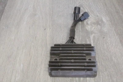 REGULADOR DE TENSÃO RETIFICADOR 2007 SUZUKI BOULEVARD VZ800 M50 - Imagem 1 de 4