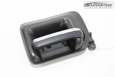 2019 CHEVROLET SILVERADO 1500 LD ДВОЙНАЯ КАБИНА ПЕРЕДНЯЯ ПРАВАЯ ВНУТРЕННЯЯ ДВЕРНАЯ РУЧКА OEM - Изображение 1 из 4