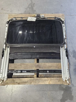 Techo de vidrio delantero para 13-18 LEXUS ES350 5210 Foto 1 de 4