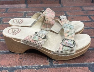 Dansko Sandals Sophie Sand Stained Glass Tan Strappy Clog Size 39 - Picture 1 of 6