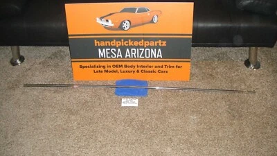 Pontiac Grand Lemans 1976-1977 OEM capó central moldura - ¡¡Bonito!!! Foto 1 de 4