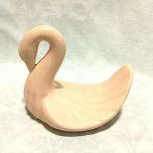 VINTAGE CERAMIC PINK SWAN WASHCLOTH TOWEL HOLDER BATH DECOR - Picture 1 of 10
