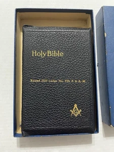Masonic Bible 1928 With Box Round Hill Lodge #533 Endicott NY Signed By Members - Picture 1 of 16