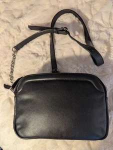 Breal Leder Handtasche Umhängetasche Silber Kette/Lederriemen 2 Reißverschlussfächer  - Bild 1 von 9