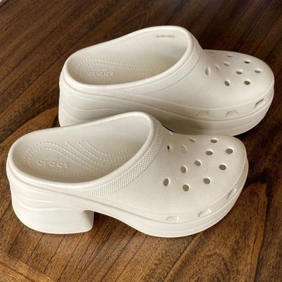 ZUECO SIRENA CROCS Unisex en Color HUESO Talla Mujeres 10 Hombres 8 - ¡Usado Una Vez! Foto 1 de 4