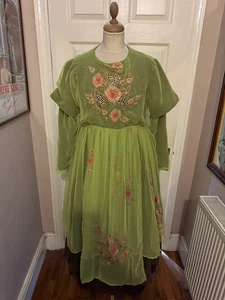 WOMENS BBC MEDIEVAL SHAKESPEAREAN DRESS COSTUME TV THEATRE THEATRICAL 💚 - Picture 1 of 6