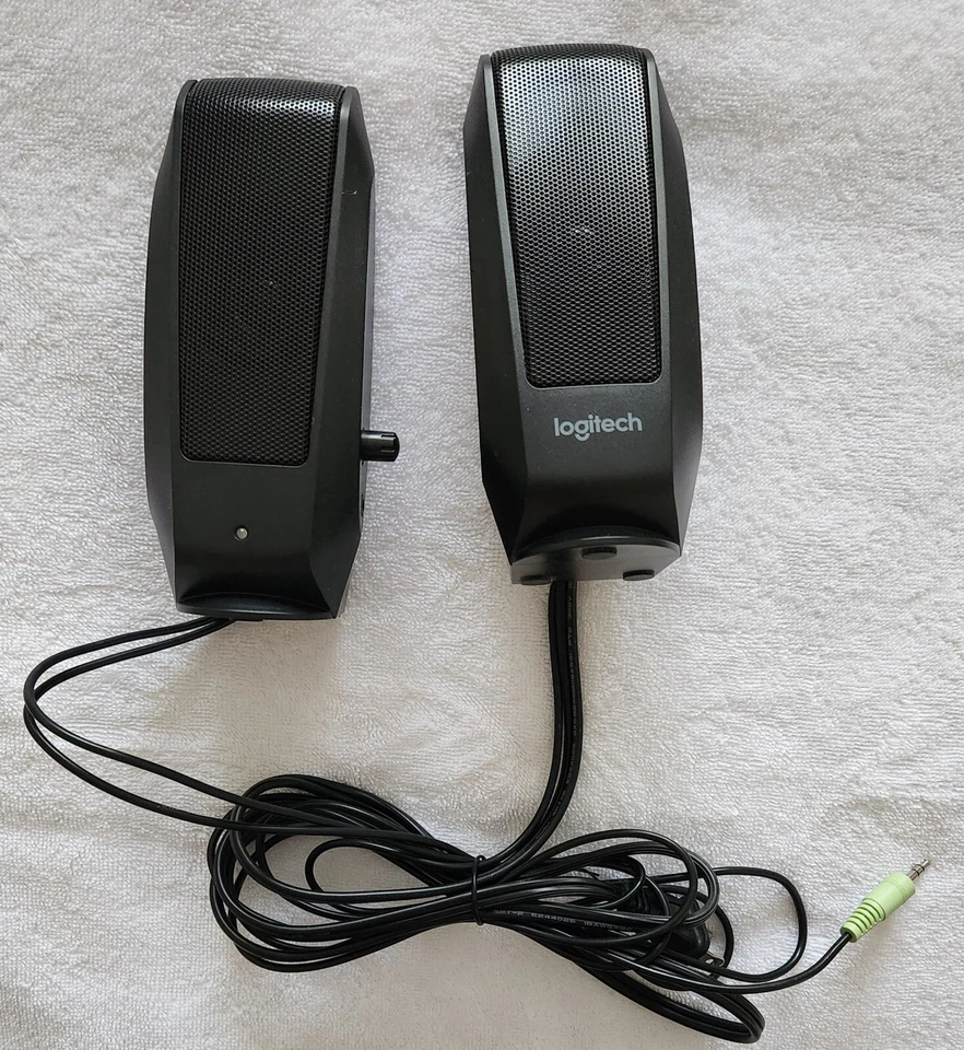 Logitech S-120 2.0 Desktop Multimedia Computer Speakers 3.5mm Jack 880-00803 - Image 1 of 1