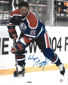 Wayne Gretzky Signed Autographed 8x10 Photo w/ COA Edmonton Oilers Great One NHL - Picture 1 of 2
