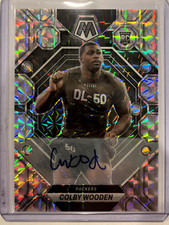 2023 PANINI MOSAIC #303 COLBY WOODEN ROOKIE AUTO MOSAIC PRIZM PACKERS RC
