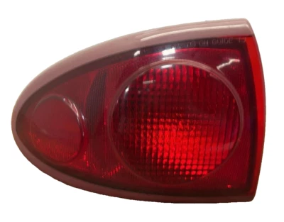 2003, 2004, 2005 - CHEVY CAVALIER Left Tail Light Assembly Lh -r  OEM: 15142168 - Imagem 1 de 4