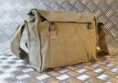 Genuine Army, Vintage Gas Bag. Side / Shoulder / Messenger Bag - G1 - Image 1 of 4