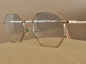 BAILEY NELSON DREW EYEGLASSES GOLD AND TRANSLUCENT MINK TIPS A SPECTACLE CLASSIC - Picture 1 of 12