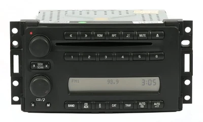 Chevrolet Uplander 2005-2007 Saturn Relay AM FM Radio CD 15286298 Opt US8 Foto 1 de 4