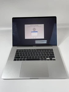 Apple MacBook Pro (16 Zoll, 2019) 1TB 32GB RAM Wi-Fi A2141 Space Grau - Gut - Bild 1 von 7