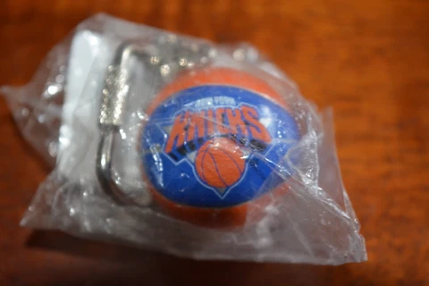 NBA New York Knicks Basketball  Lil' Brat Key Chain NEW Cover